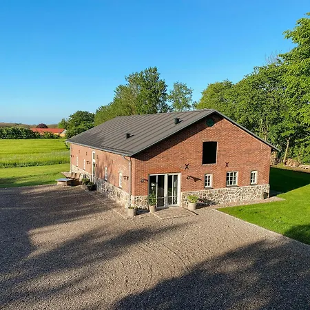 Renovated Barn By Haervejen In Peaceful Nature *
