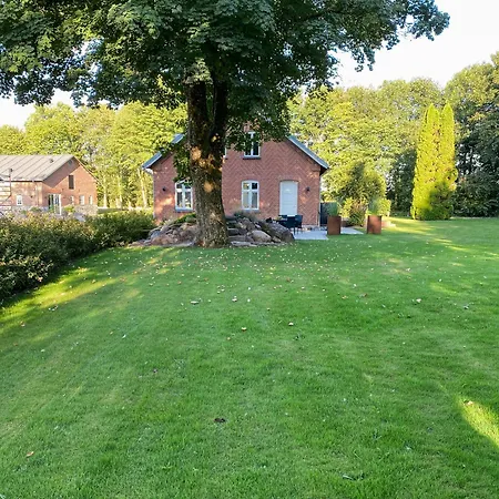 Renovated Barn By Haervejen In Peaceful Nature *